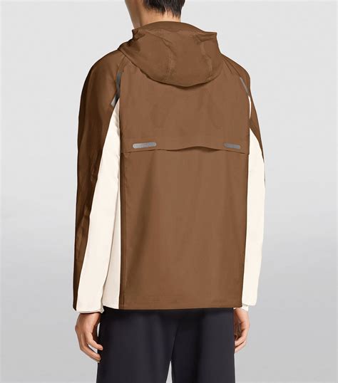 Technical hooded jacket 